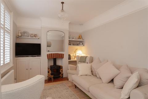 undefined, Trindles Road, South Nutfield