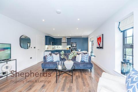 2 bedroom flat for sale, Badgers Walk, Broxbourne EN10