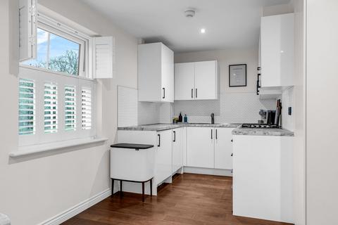 2 bedroom apartment for sale, Plaxton Way, Ware SG12