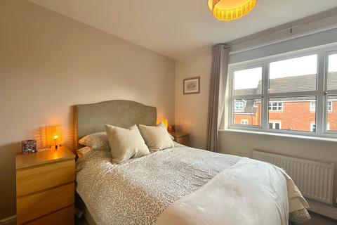 3 bedroom terraced house for sale, Salisbury Close, Crewe, CW2