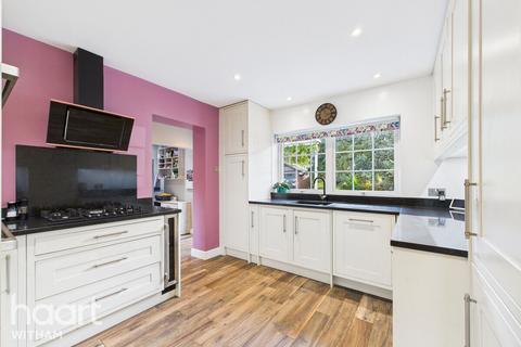 undefined, Foxmead, Rivenhall