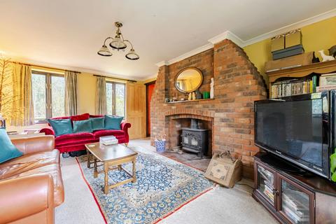 4 bedroom detached house for sale, Norwich Road, Besthorpe