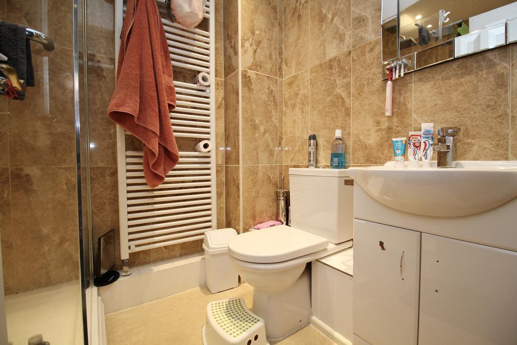 Family Shower Room