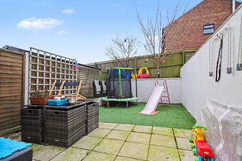 undefined, Gould Close, Street