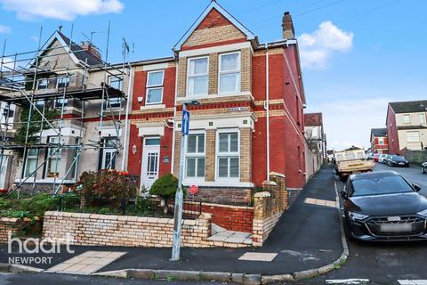 3 bedroom end of terrace house for sale, Morden Road, Newport