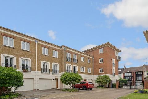 undefined, Cambridge Road, Twickenham, TW1