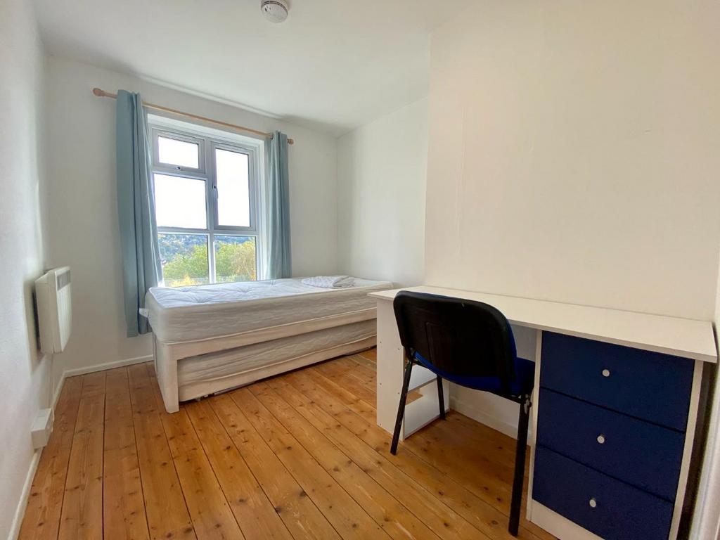 Bedroom 1.jpeg