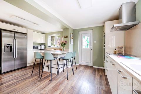 undefined, Stoneham Close, Petersfield, Hampshire, GU32