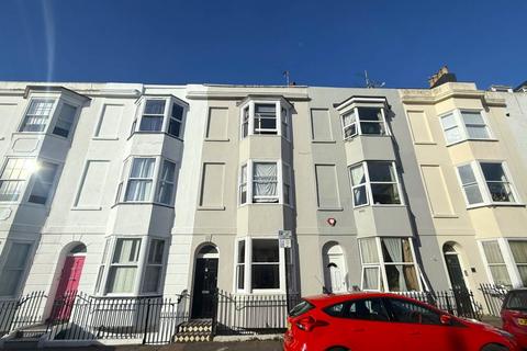 2 bedroom maisonette to rent, St Georges Terrace, Brighton, East Sussex