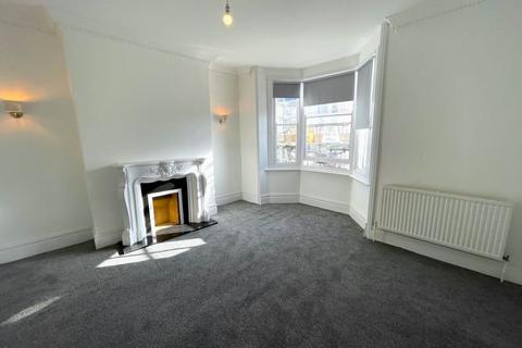 2 bedroom maisonette to rent, St Georges Terrace, Brighton, East Sussex