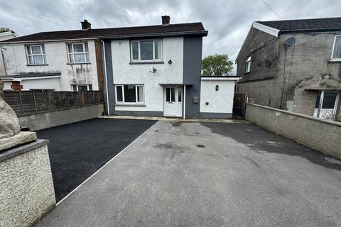 undefined, Heol Y Waun, Maesycrugiau, Capel Dewi, Llandysul