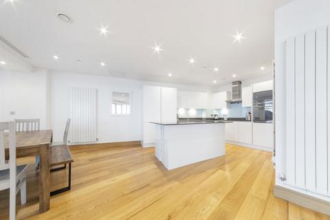 3 bedroom flat to rent, Arena Tower, Canary Wharf E14