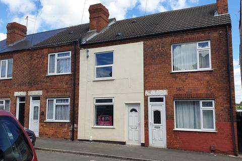 3 bedroom terraced house to rent, Flamstead Road, Ilkeston - NO APP FEES - DSS CONSIDERED