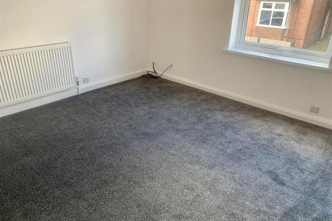 3 bedroom terraced house to rent, Flamstead Road, Ilkeston - NO APP FEES - DSS CONSIDERED