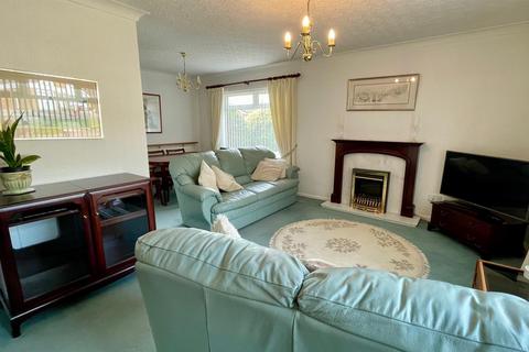 3 bedroom detached bungalow for sale, Penrhyn Beach West, Penrhyn Bay, Llandudno