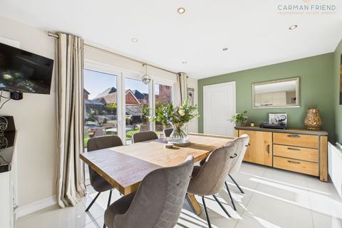 3 bedroom detached house for sale, Kohima Crescent, Saighton, CH3