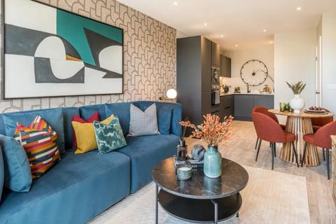 undefined, Kew Bridge Rise, London, TW8