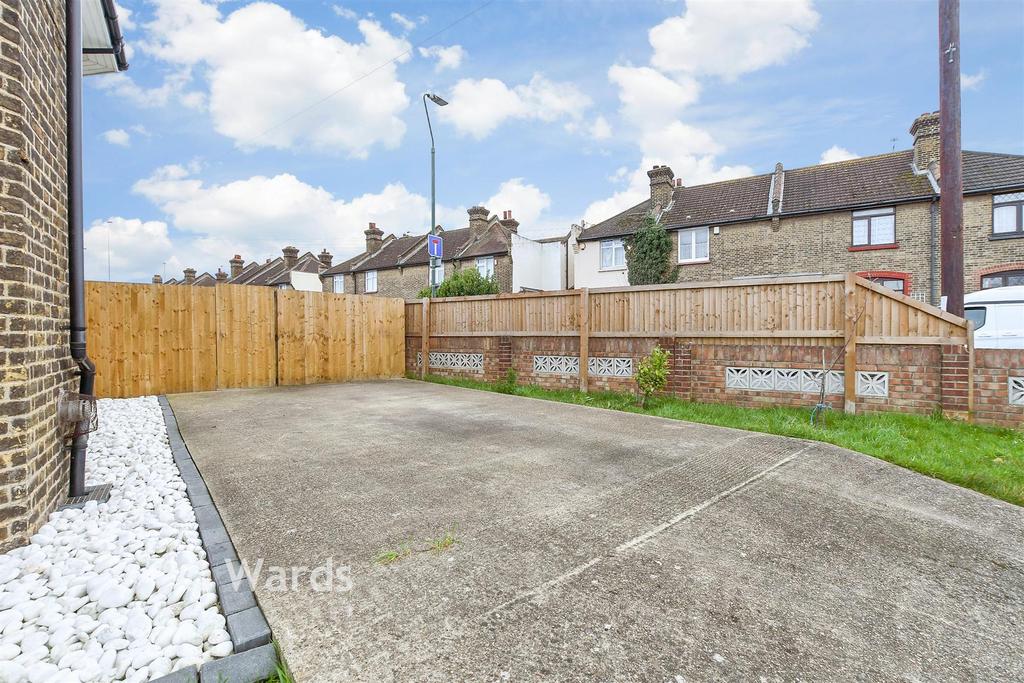 Driveway/Parking