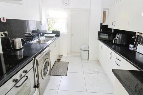 2 bedroom terraced house for sale, Tuxford Grove, Hull