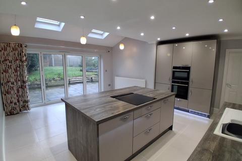 3 bedroom semi-detached house to rent, Mayall Drive, Sutton Coldfield, West Midlands, B75