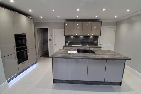3 bedroom semi-detached house to rent, Mayall Drive, Sutton Coldfield, West Midlands, B75