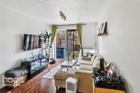 1 bedroom terraced house for sale, Sandpiper Way, Orpington