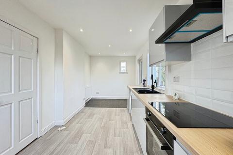 3 bedroom semi-detached house to rent, Whitchurch Road, Withington, Manchester, M20
