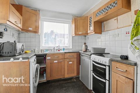 1 bedroom flat for sale, Fairmead Avenue, Westcliff-On-Sea