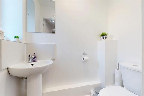 2 bedroom terraced house for sale, Selkirk Drive, Milton Keynes MK14