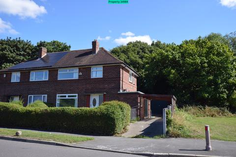 3 bedroom semi-detached house to rent, Queenswood Drive, Leeds, LS6 3ND