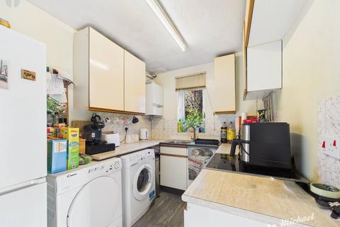 1 bedroom end of terrace house for sale, Aiston Place, Aylesbury, Buckinghamshire