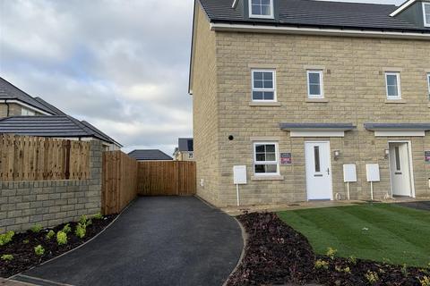 4 bedroom semi-detached house to rent, Lampkin Chase, Silsden
