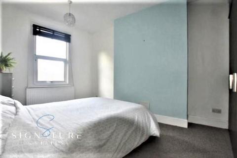 undefined, St. Johns Road, Watford