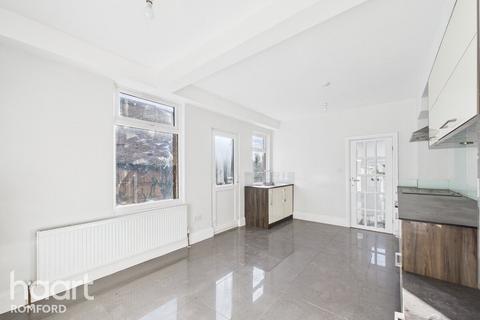 3 bedroom semi-detached house for sale, Princes Road, Romford, RM1 2SR