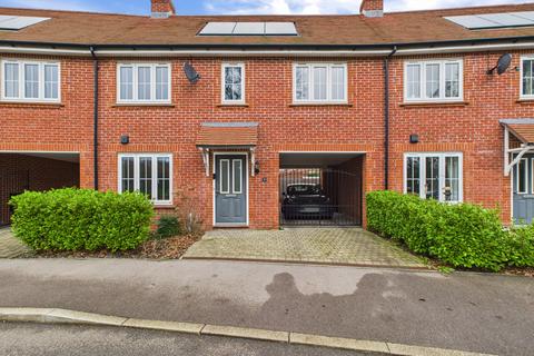 3 bedroom terraced house for sale, Grindall Field, Wickham, PO17 6FF