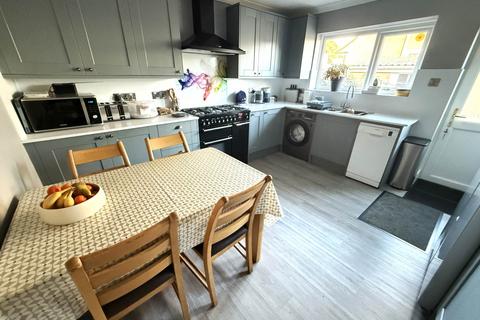 2 bedroom semi-detached bungalow for sale, Scott Drive, Exmouth