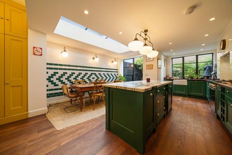 3 bedroom terraced house for sale, Kenmont Gardens, College Park, Kensal Green, London NW10