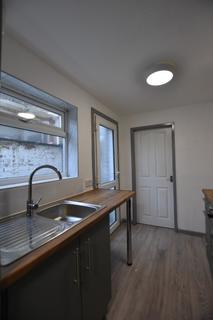 3 bedroom terraced house to rent, Vergette Street, Eastfield, Peterborough, PE1