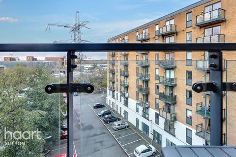 1 bedroom flat for sale, Durnsford Road, London