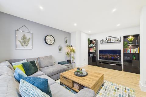 1 bedroom flat for sale, Castle House, Desborough Road, High Wycombe, Buckinghamshire, HP11 2FP, High Wycombe, HP11 2FP