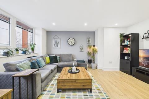 1 bedroom flat for sale, Castle House, Desborough Road, High Wycombe, Buckinghamshire, HP11 2FP, High Wycombe, HP11 2FP