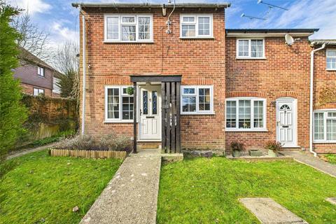 1 bedroom end of terrace house to rent, St. Benedicts Close, Aldershot, Hampshire, GU11