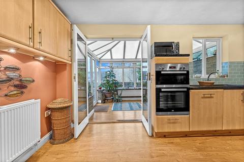 3 bedroom end of terrace house for sale, Ackerman Road, Oxfordshire OX7