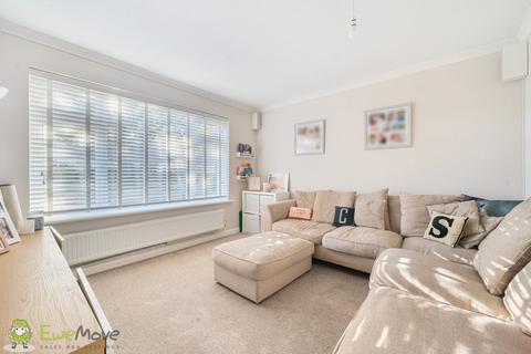 undefined, Hinton Close, Tadley RG26
