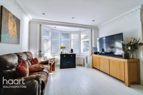 4 bedroom semi-detached house for sale, Beacontree Avenue, Walthamstow