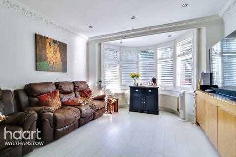4 bedroom semi-detached house for sale, Beacontree Avenue, Walthamstow