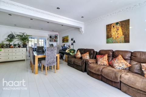 undefined, Beacontree Avenue, Walthamstow