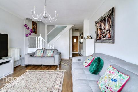 2 bedroom maisonette for sale, The Ridgeway, Chingford