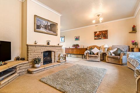 4 bedroom detached house for sale, Clovelly Road, Glenfield, LE3