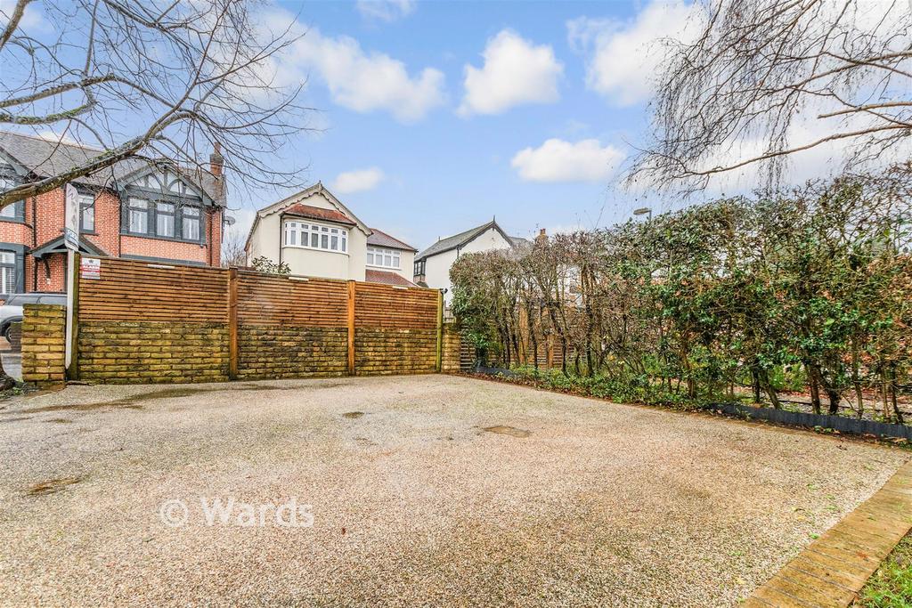 Driveway/Parking